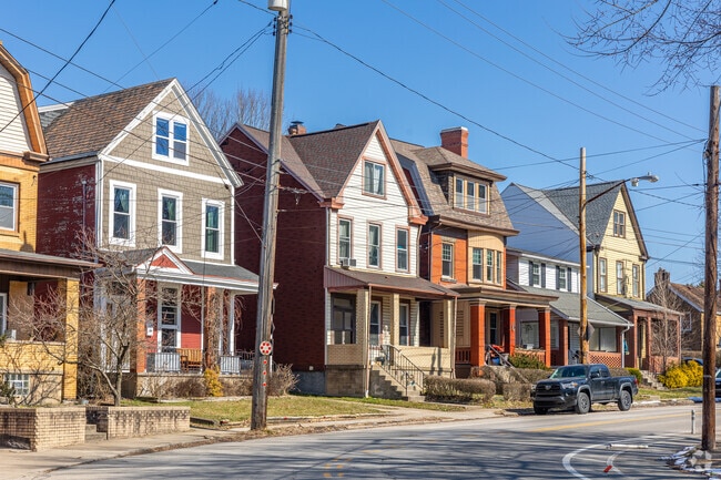Stanton Heights features a variety of architectural styles.