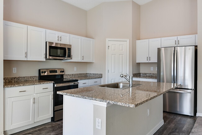 3923 Altitude Run, Davenport, FL 33837 - photo 7