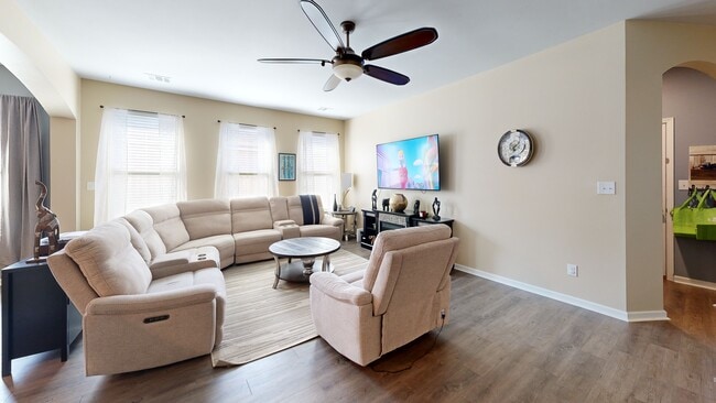 15572 Madris Ln, Covington, LA 70435 - photo 2