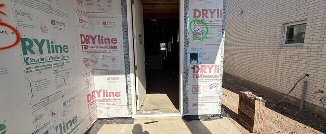 141 Knockout Rose Dr, San Marcos, TX 78666 - photo 4