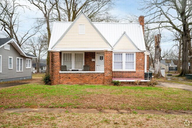 Enjoy the unique housing styles in Oakwood Place.