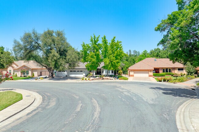 Row of homes sit peacefully along this corner street of Bonnyview.