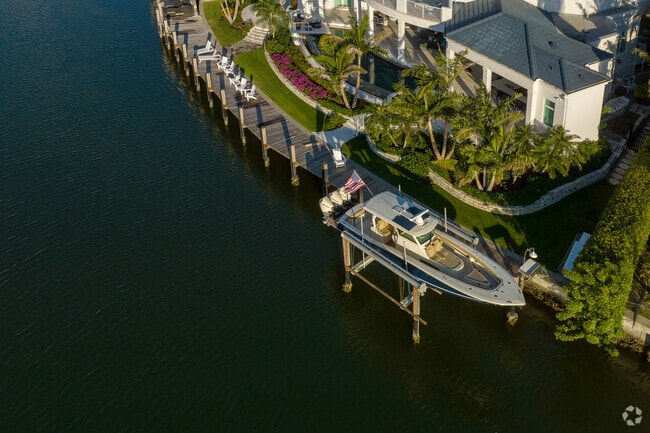 Waterfront homes enjoy large boardwalk docks and private boat slips in Park Shore.