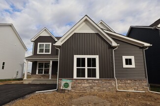 5786 Shadowfair Ln, Powell, OH 43065