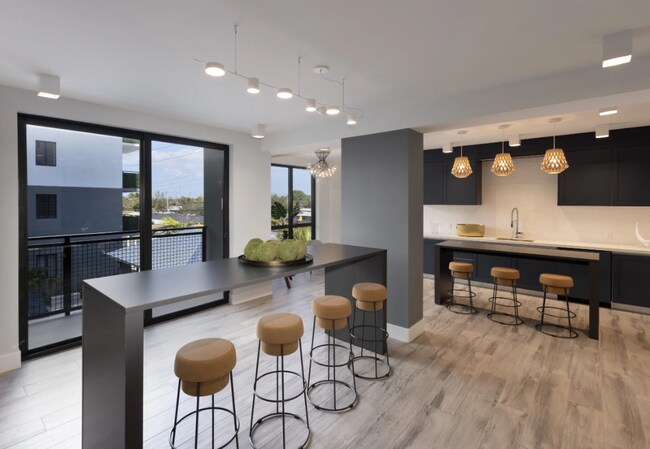 78 Suffolk Ave unit A1, Hialeah, FL 33010 - photo 5