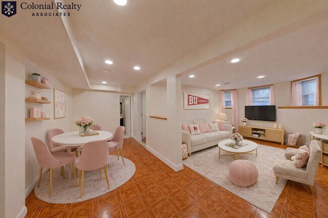 73 Thatcher St unit 2, Brookline, MA 02446 - photo 2