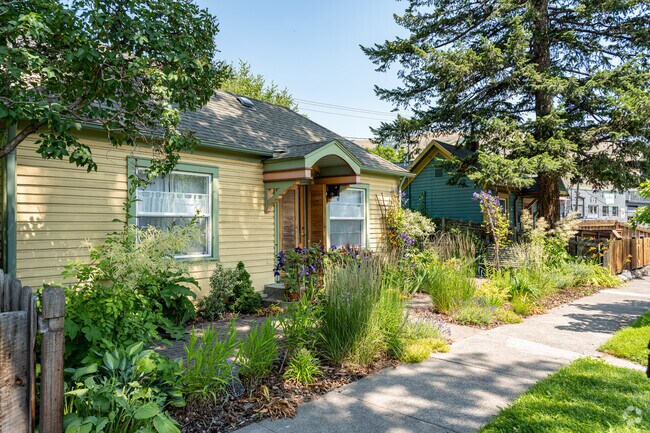 Discover picturesque rows of homes in Missoula.