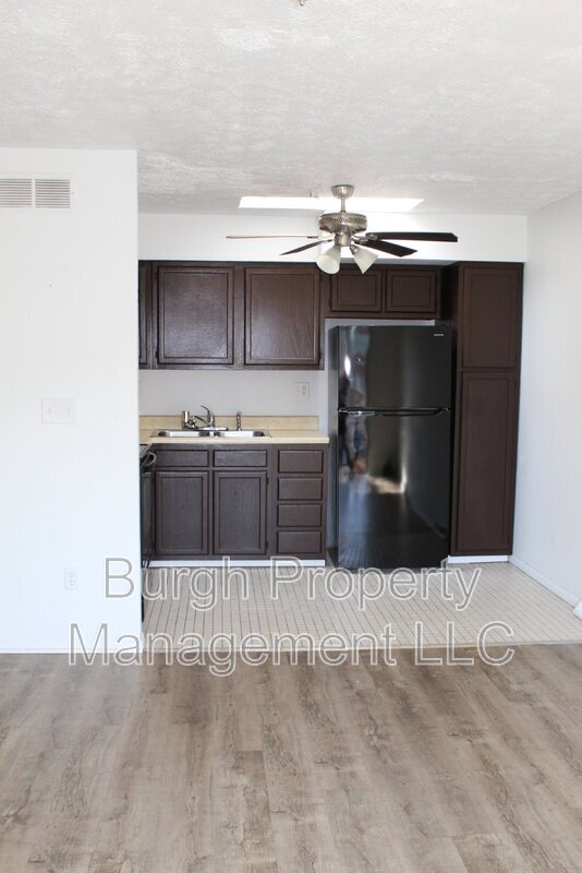 534 Fallowfield Ave Unit 5, Charleroi, PA 15022