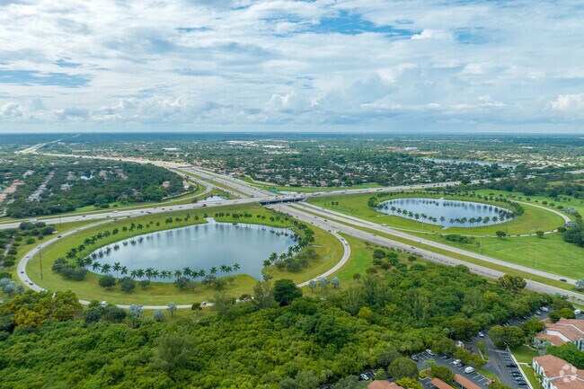 The Florida's Turnpike connects Lakeview to the greater South Florida.