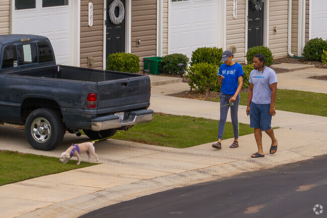 Many of the newer areas of Hamilton Circle have sidewalks for easy walking.
