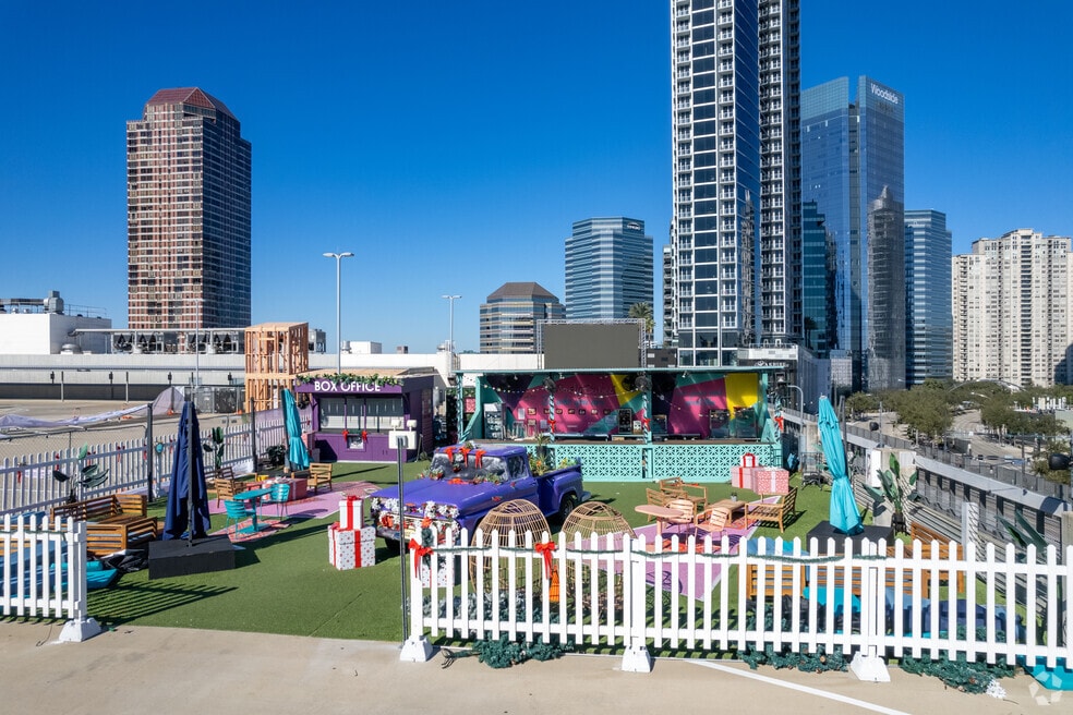 Uptown-Galleria District