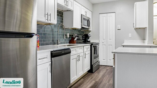 4901 Whitton Place unit 6258F, Indianapolis, IN 46220 - photo 4