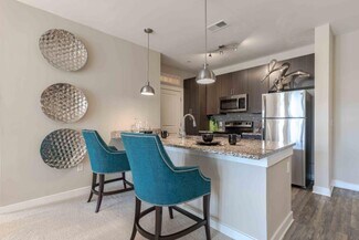 7010 Southmoor St, Hanover, MD 21076