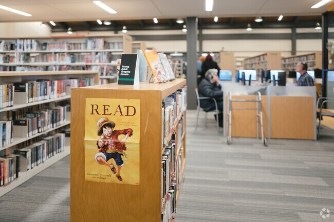 The West Seneca Library is located within the community centre.