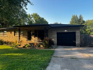 3105 Lencott Dr, Louisville, KY 40216