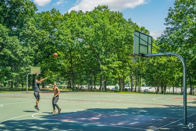 Challenge a friend to a shootout on the asphalt basketball courts at Bethpage State Park.