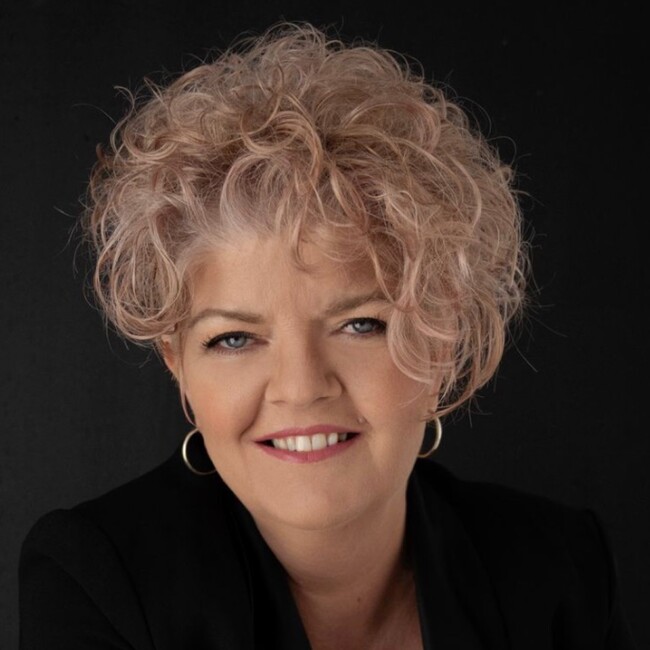Lisa Buckner