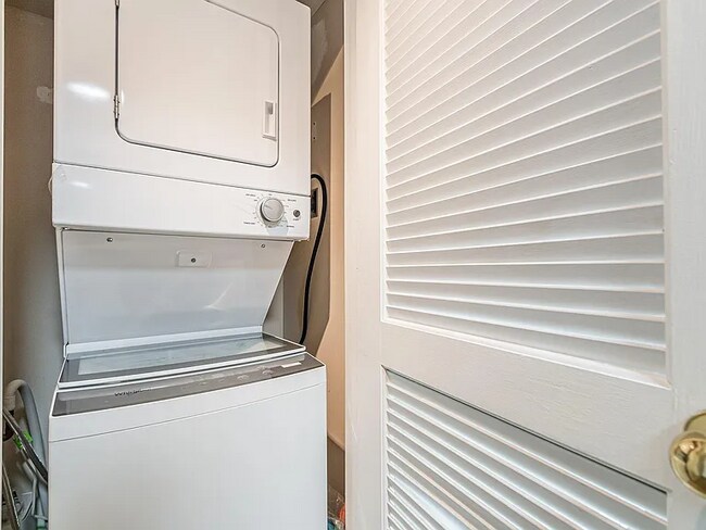 2870 Pharr Ct S NW unit 907, Atlanta, GA 30305 - photo 4