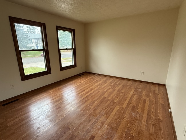 5418 Laporte Dr, Lansing, MI 48911 - photo 3