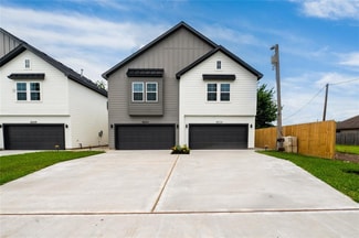 8122 Corinth St, Houston, TX 77051