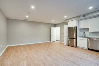2210 Wisconsin Ave NW Unit 421, Washington, DC 20007
