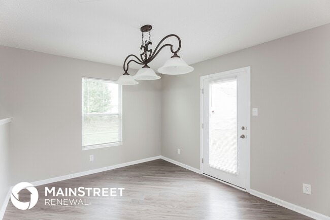 6624 Rustic View Ct, Charlotte, NC 28216 - photo 7