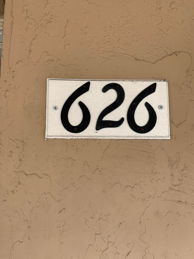 8410 SW 154th Circle Ct unit 626, Miami, FL 33193 - photo 3