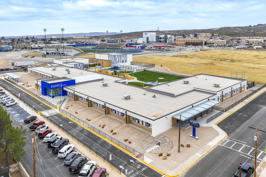 Monterrey Elementary School can be found next to Carlsbad High School.