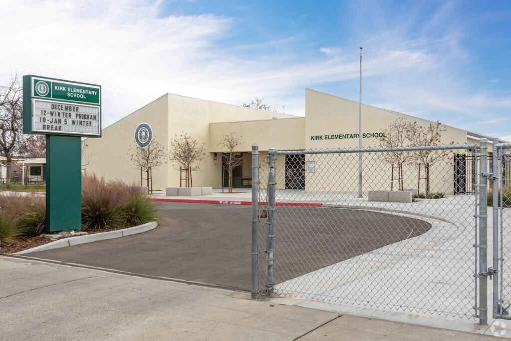 The entrance to Kirk Elementary School in Fresno.