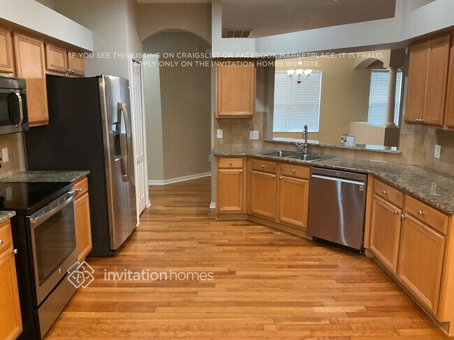 6121 Gannetwood Place, Lithia, FL 33547 - photo 5