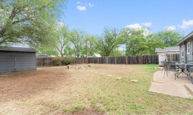 2316 47th St, Lubbock, TX 79412 - photo 2