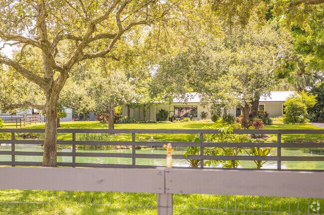 Sunshine Ranches features ranch-style homes alongside Mediterranean estates.