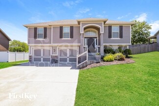 803 E 13th Terrace, Kearney, MO 64060