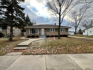 3937 N 98th St, Milwaukee, WI 53222