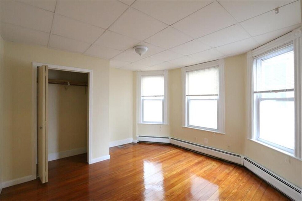 14 Garrison Ave unit 4, Somerville, MA 02144 - photo 1