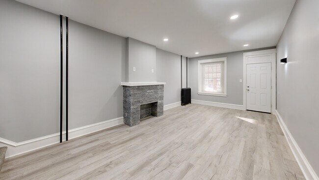 1013 Chestnut St, Reading, PA 19602 - photo 2