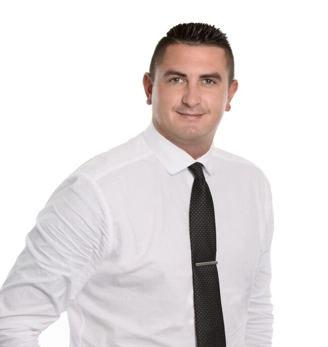 Agent Photo