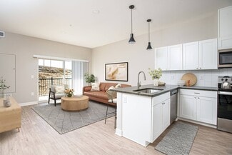 8000 Brandt Dr, Cranberry Township, PA 16066