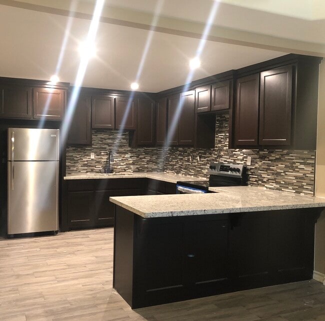 1405 Orlando St unit orlando 1, Edinburg, TX 78541 - photo 2