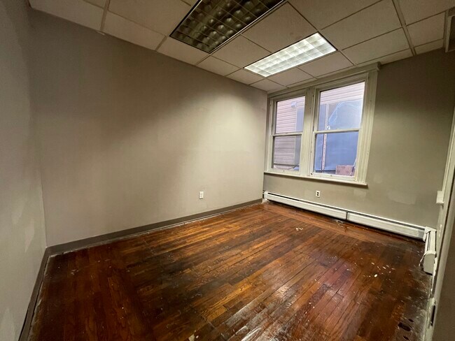 102 Main St unit Rear, Johnstown, PA 15901 - photo 4