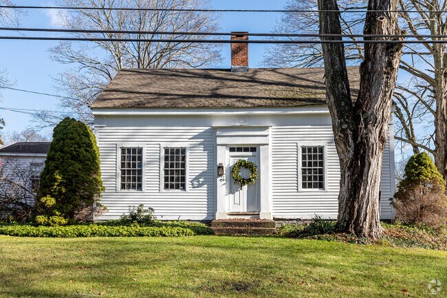 Homes in Killingworth can date as far back as the 1600's.
