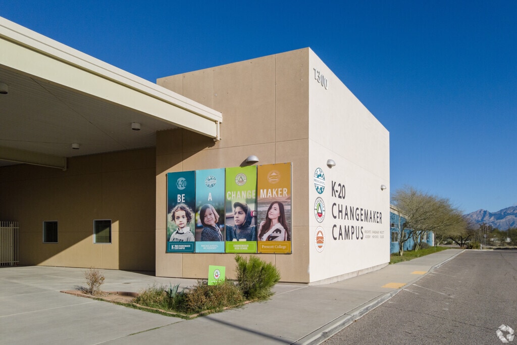 Welcome to Changemaker High School a charter high school in Naylor, AZ.