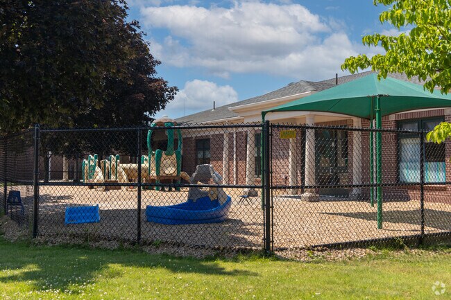 Early Childhood Education Center is located in Springfield, MA.