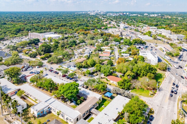 Residents can access Golden Gate via US1 and easily get to necessities.