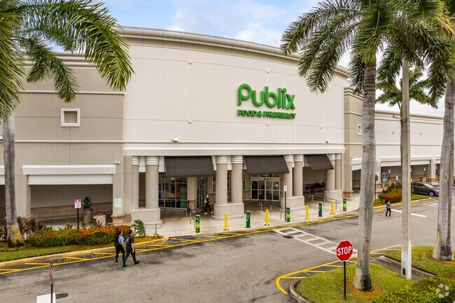 Residents of Dillard Park can get their grocery needs met at the nearby Publix.