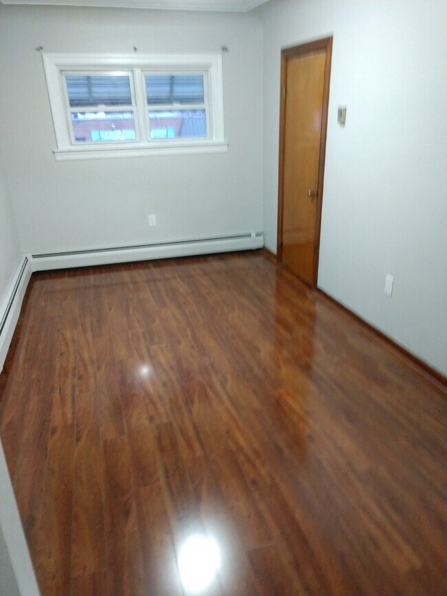 1357 N Main Ave unit 2nd flr, Scranton, PA 18508 - photo 7