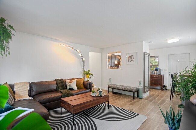 Living Room and Pass Through to Ktichen