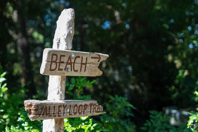 In Marine View Park in Normandy Park, you can hike down to the beach, or enjoy a picnic.