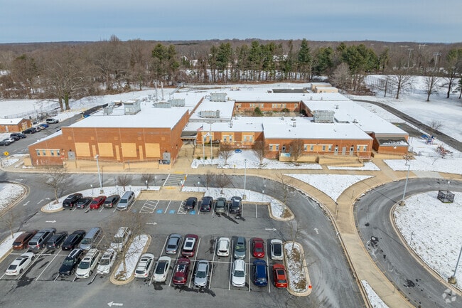 Tracey's Elementary School is a public school serving grades PK-5.