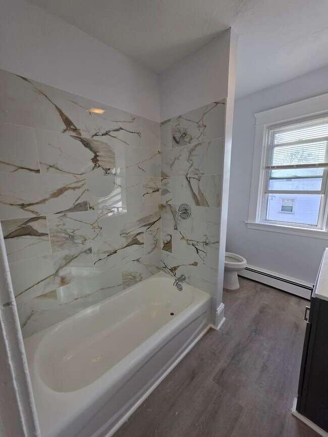 267 New York Ave unit Sevond FL, Providence, RI 02905 - photo 6